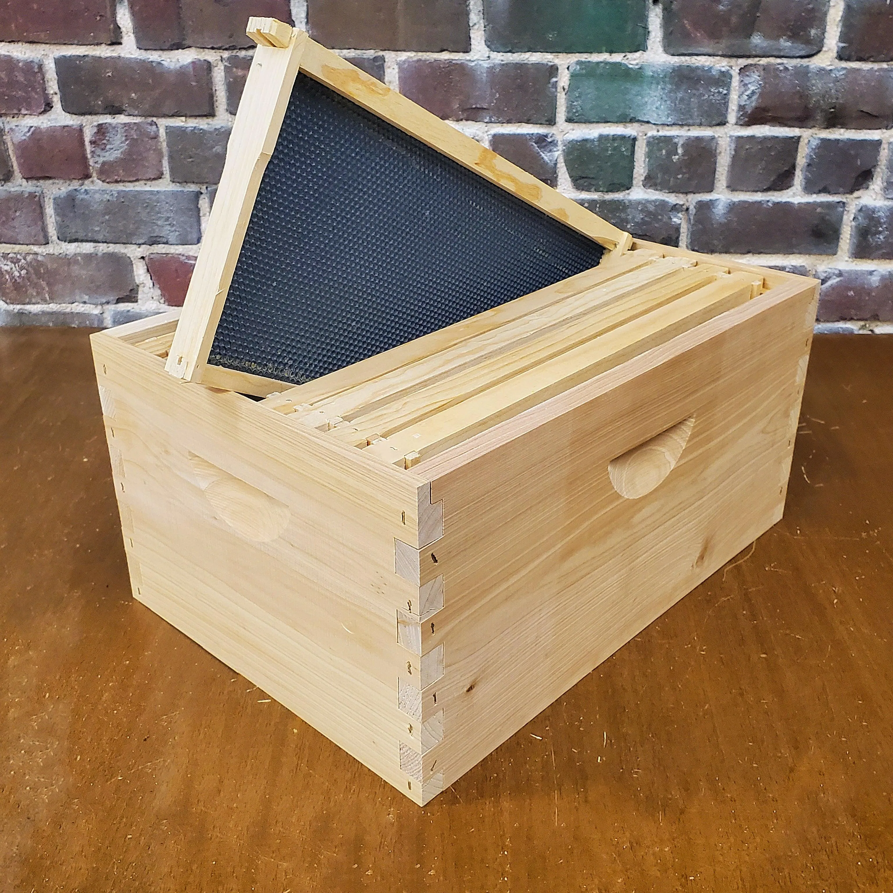 8-Frame Deep and Medium Box Hive Kit