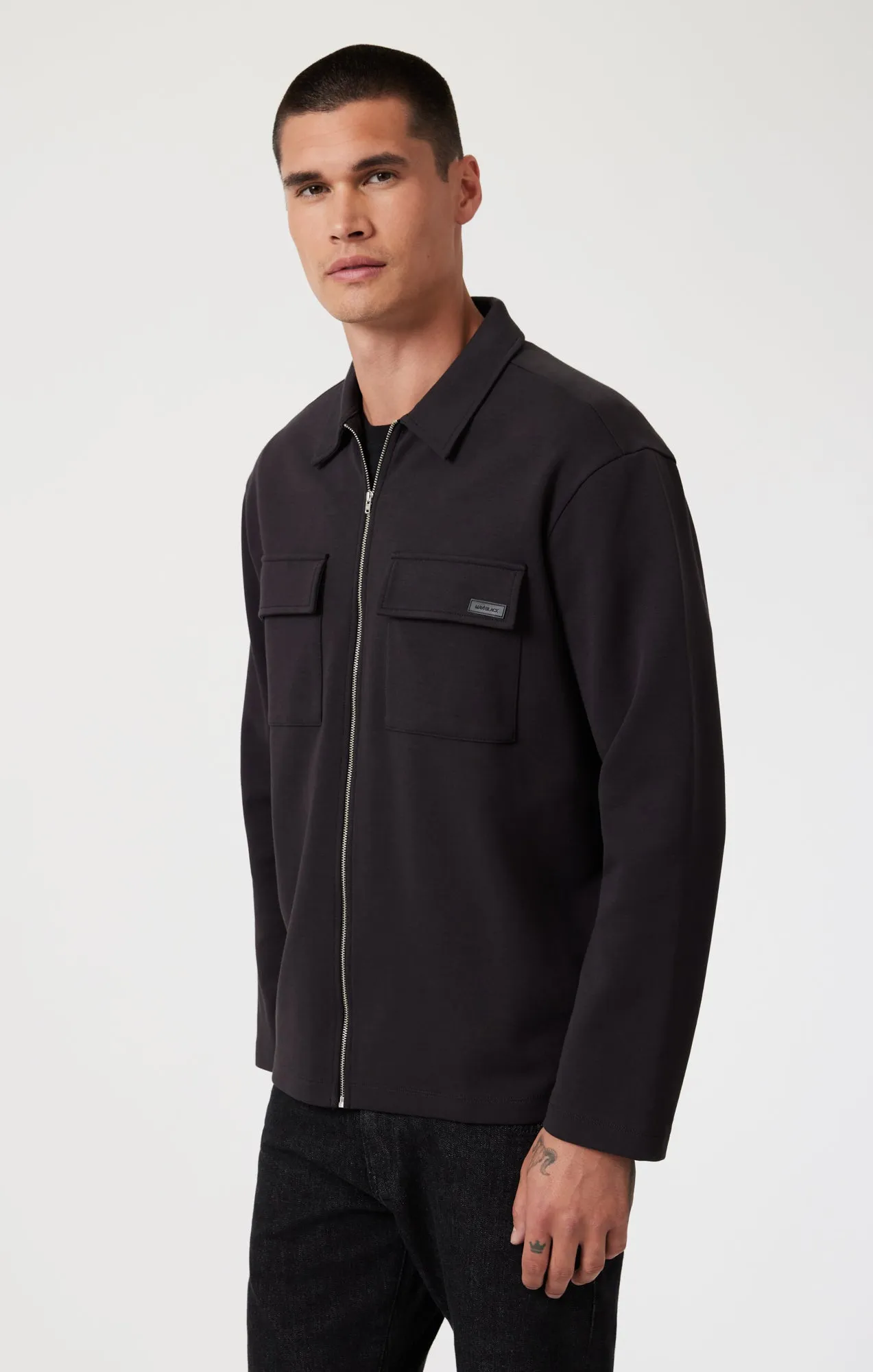 DOUBLE POCKET ZIP-UP JACKET IN BLACK