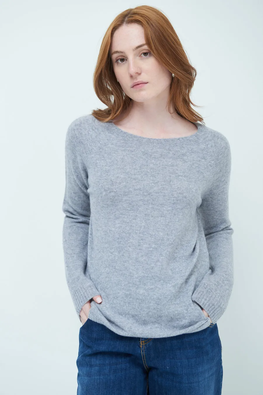 Larissa | Classic Crew Neck Knit Sweater