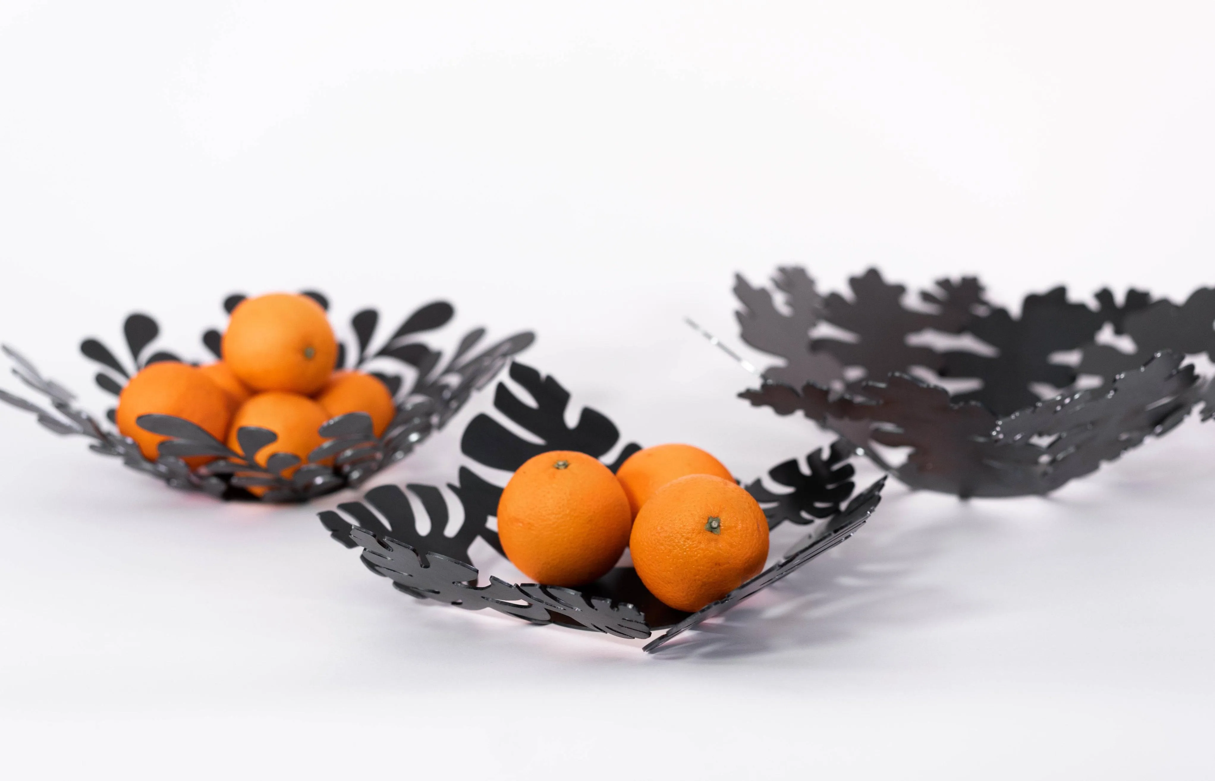 Metal fruit bowl